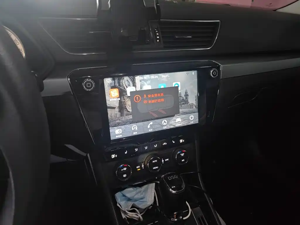 Skoda Superb — миниатюра 10