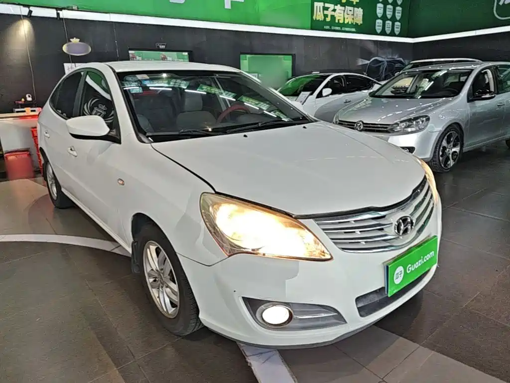 Hyundai Elantra — миниатюра 4