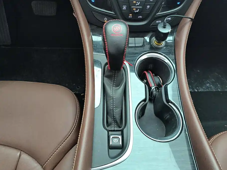 Buick Envision Plus — миниатюра 16