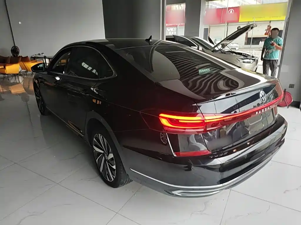 Volkswagen Passat — миниатюра 5