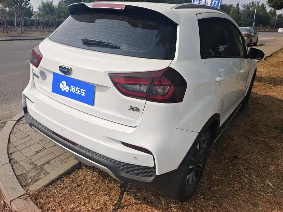 Geely Vision X3 — миниатюра 3