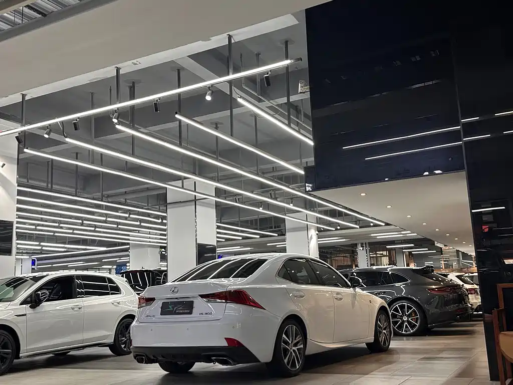 Lexus IS — миниатюра 18