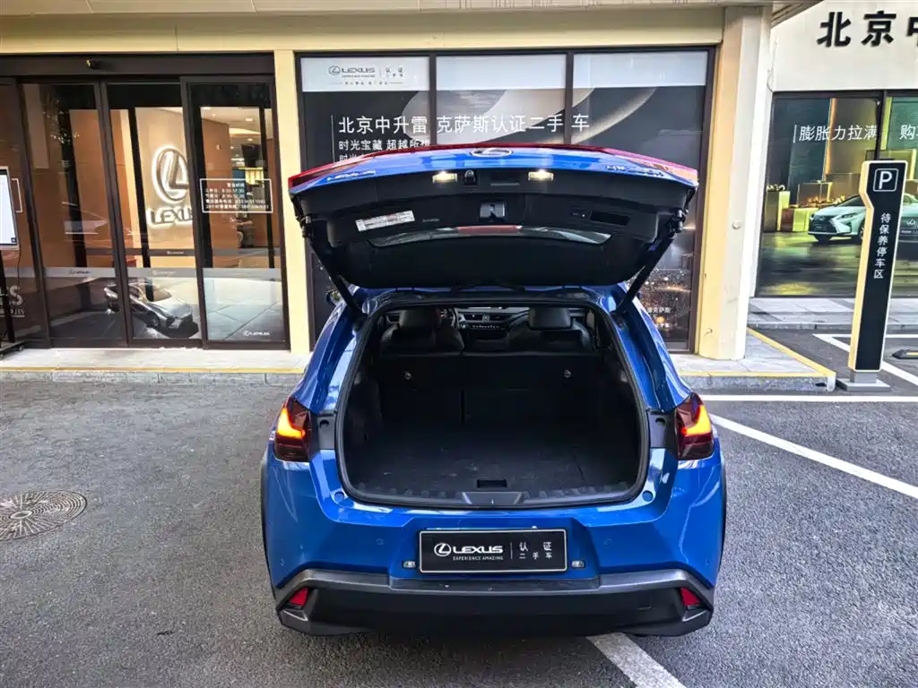 Lexus UX — миниатюра 26