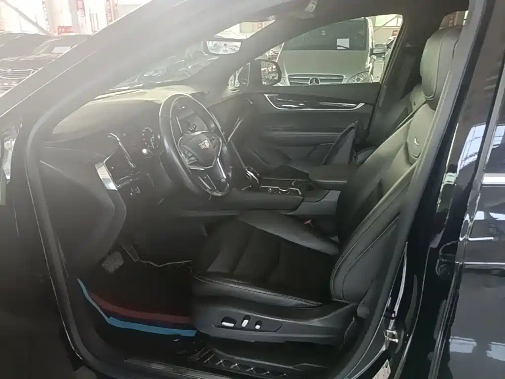 Cadillac XT5 — миниатюра 15
