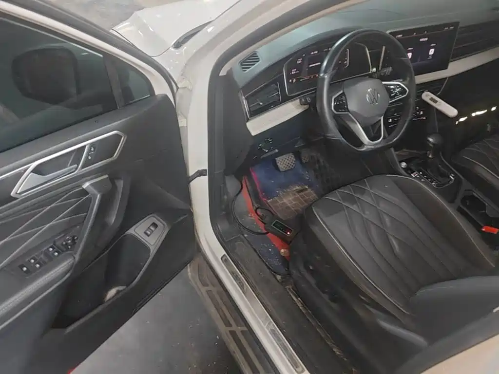 Volkswagen Tiguan L — миниатюра 16