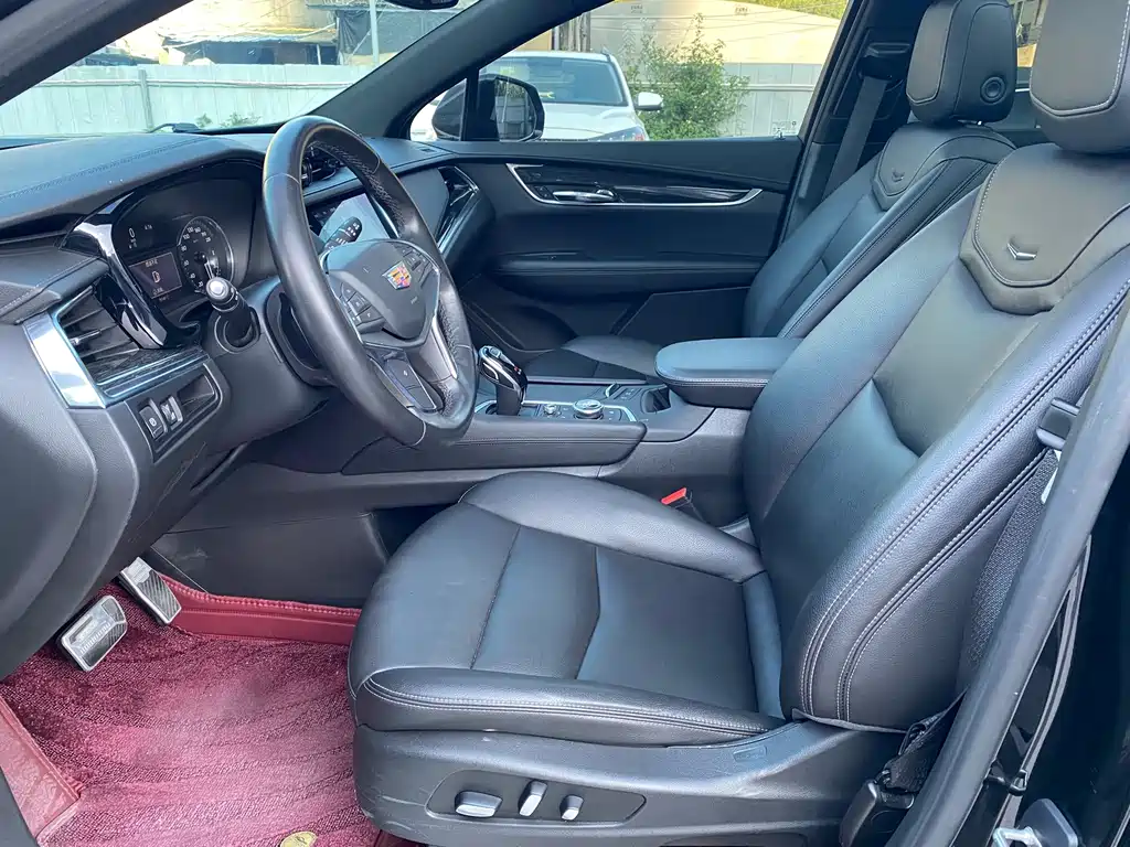 Cadillac XT5 — миниатюра 7
