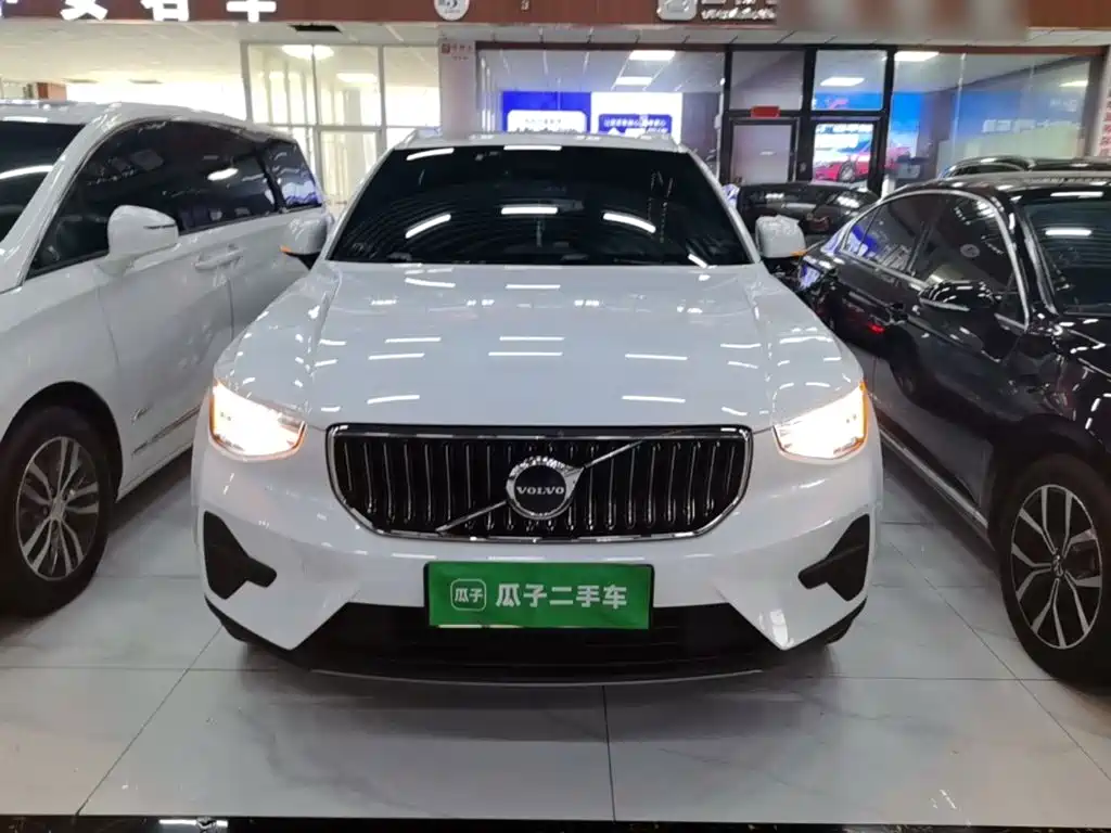 Volvo XC40 — миниатюра 3