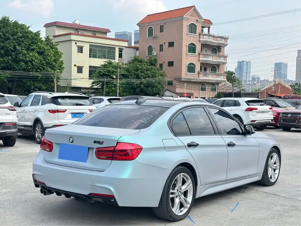 BMW 3 Series — миниатюра 3