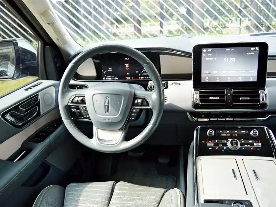 Lincoln Navigator — миниатюра 14