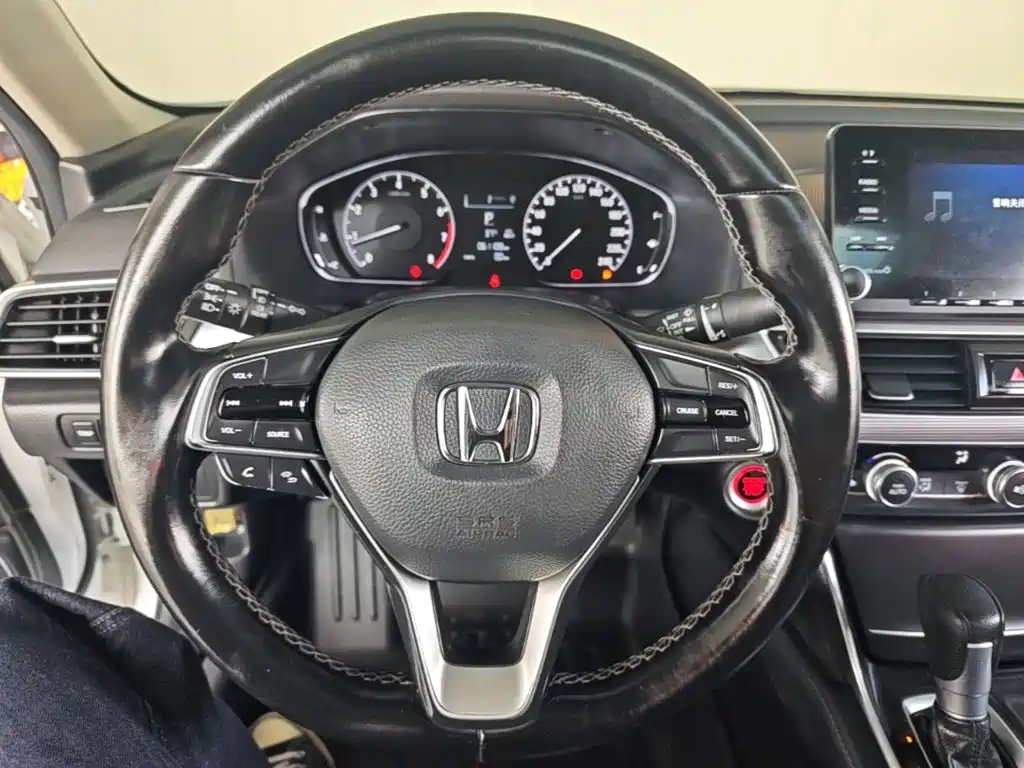 Honda Accord — миниатюра 11