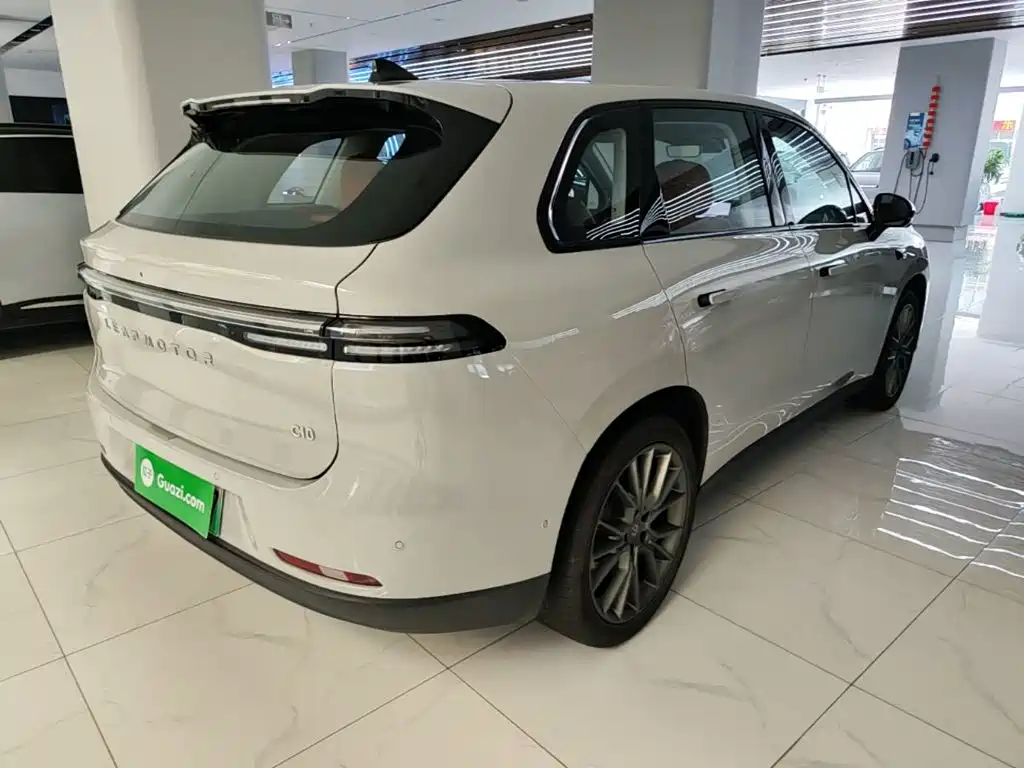 Leapmotor Leapmotor C10 — миниатюра 7