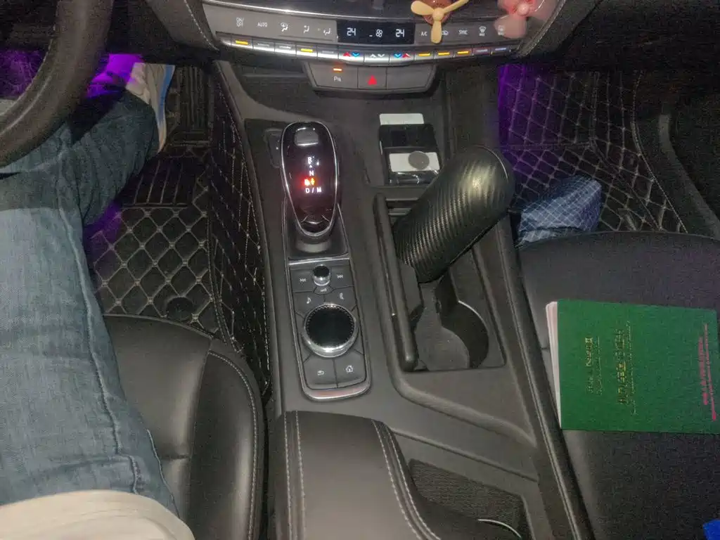 Cadillac CT5 — миниатюра 11