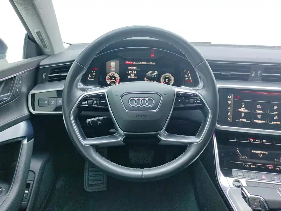 Audi A7L — миниатюра 15
