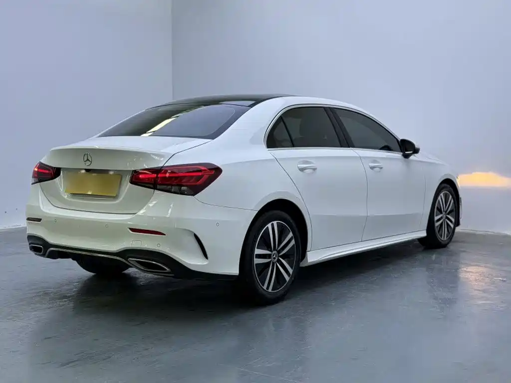 Mercedes-Benz A-Class — миниатюра 10