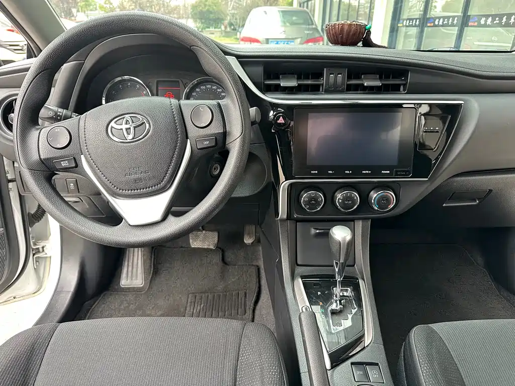 Toyota Corolla — миниатюра 15