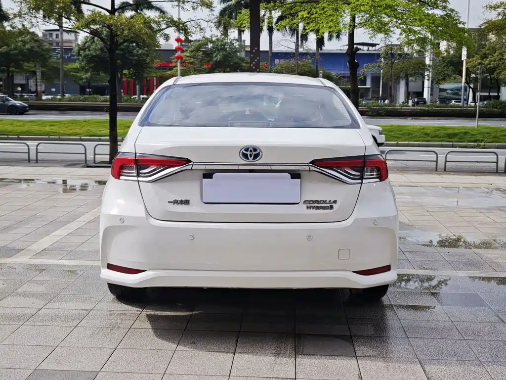 Toyota Corolla — миниатюра 3