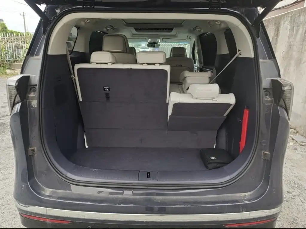 Buick GL8 Hybrid — миниатюра 7