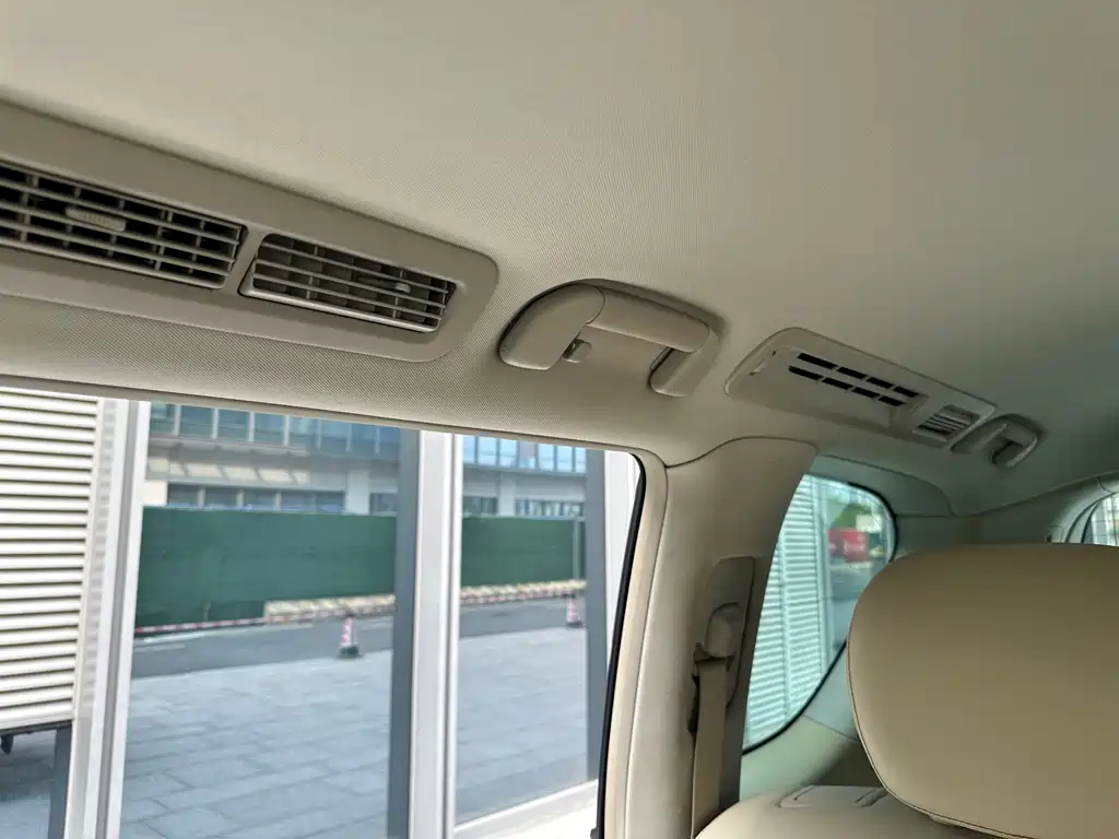 Nissan Patrol — миниатюра 22