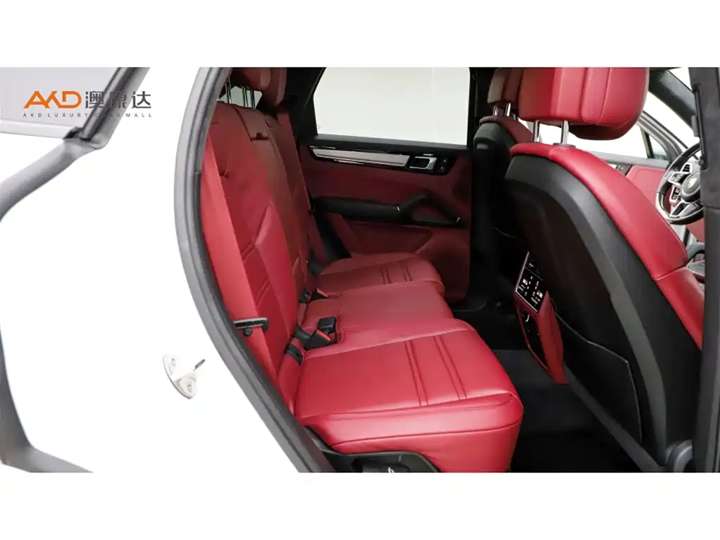 Porsche Cayenne — миниатюра 8
