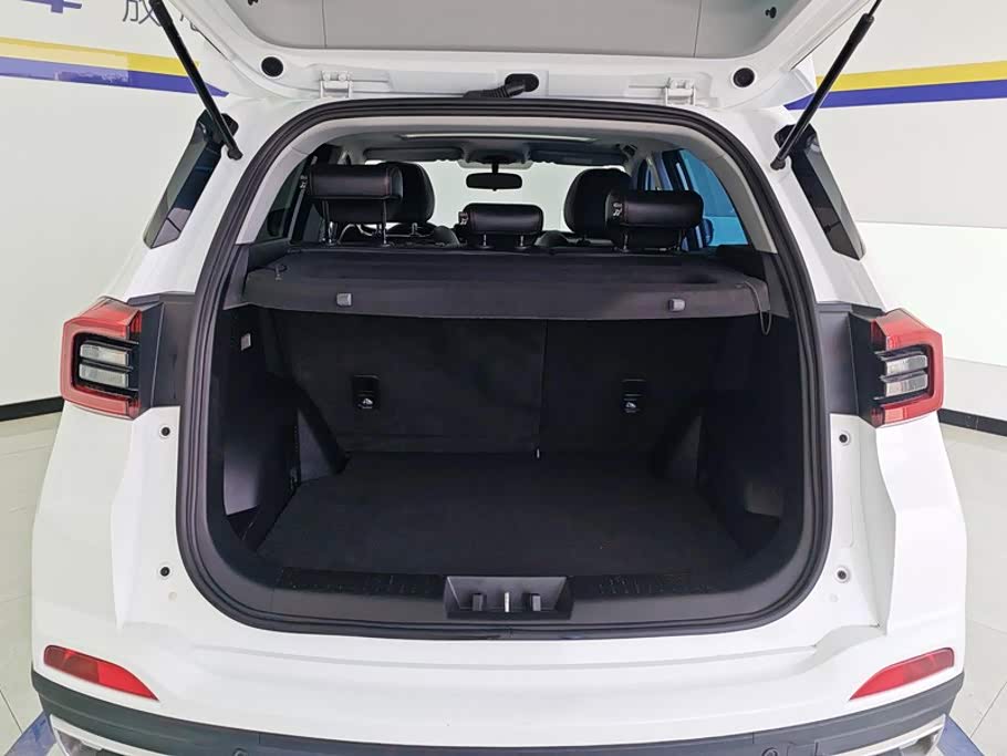 CHERY Tiggo 5x 1.5 л 2023 г. Белый, пробег 21100 км