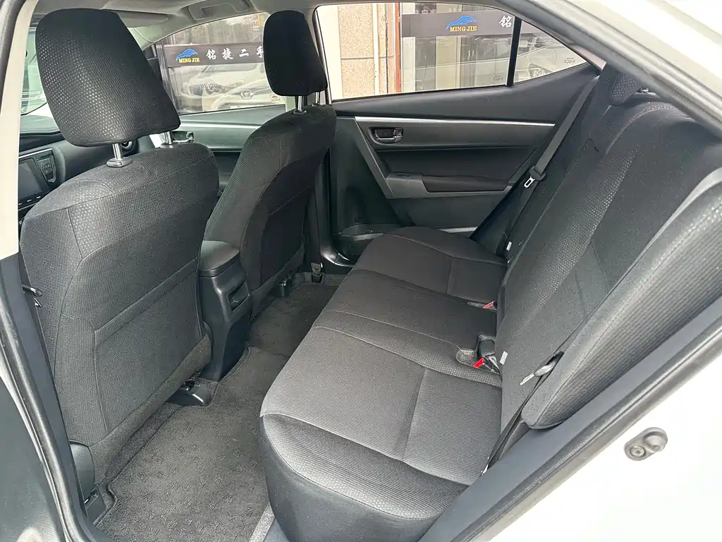 Toyota Corolla — миниатюра 8