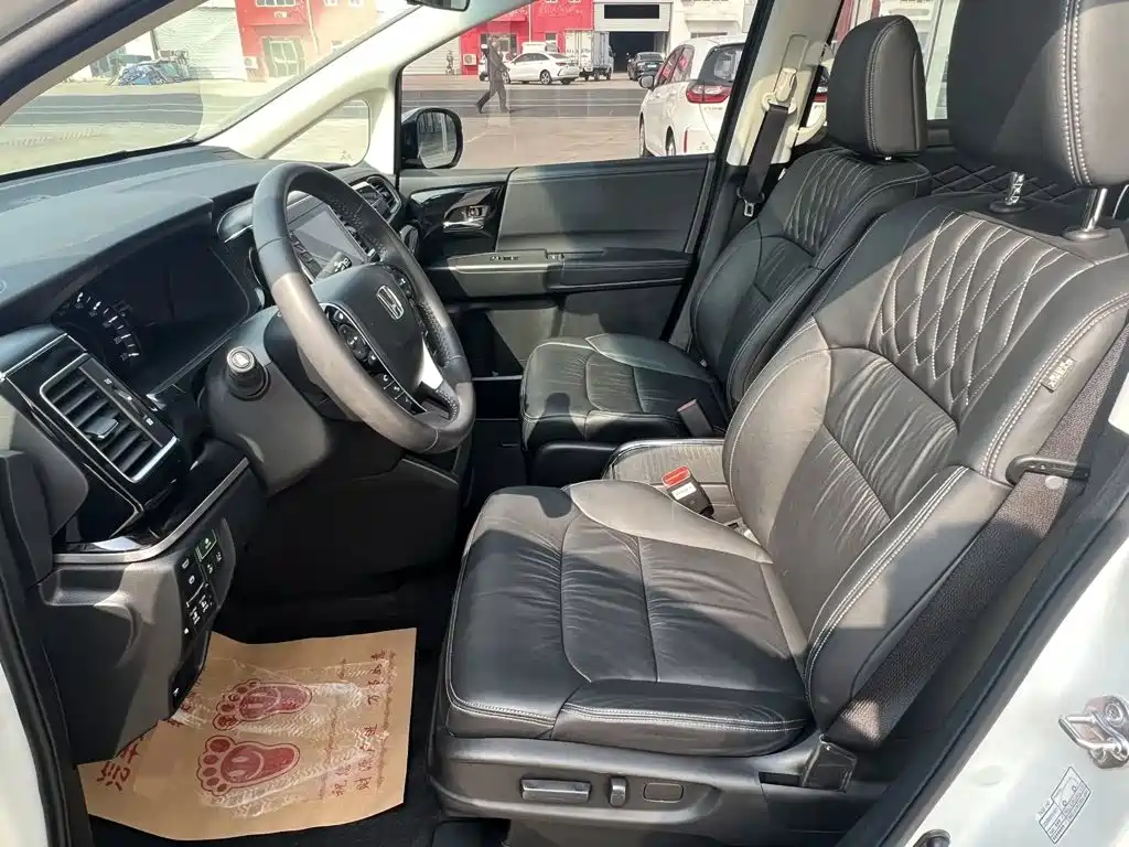 Honda Elysion — миниатюра 8