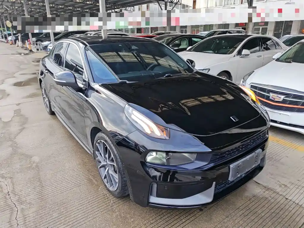 Lynk & Co 03 — миниатюра 4