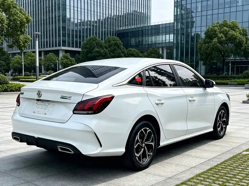 MG MG5 — миниатюра 7