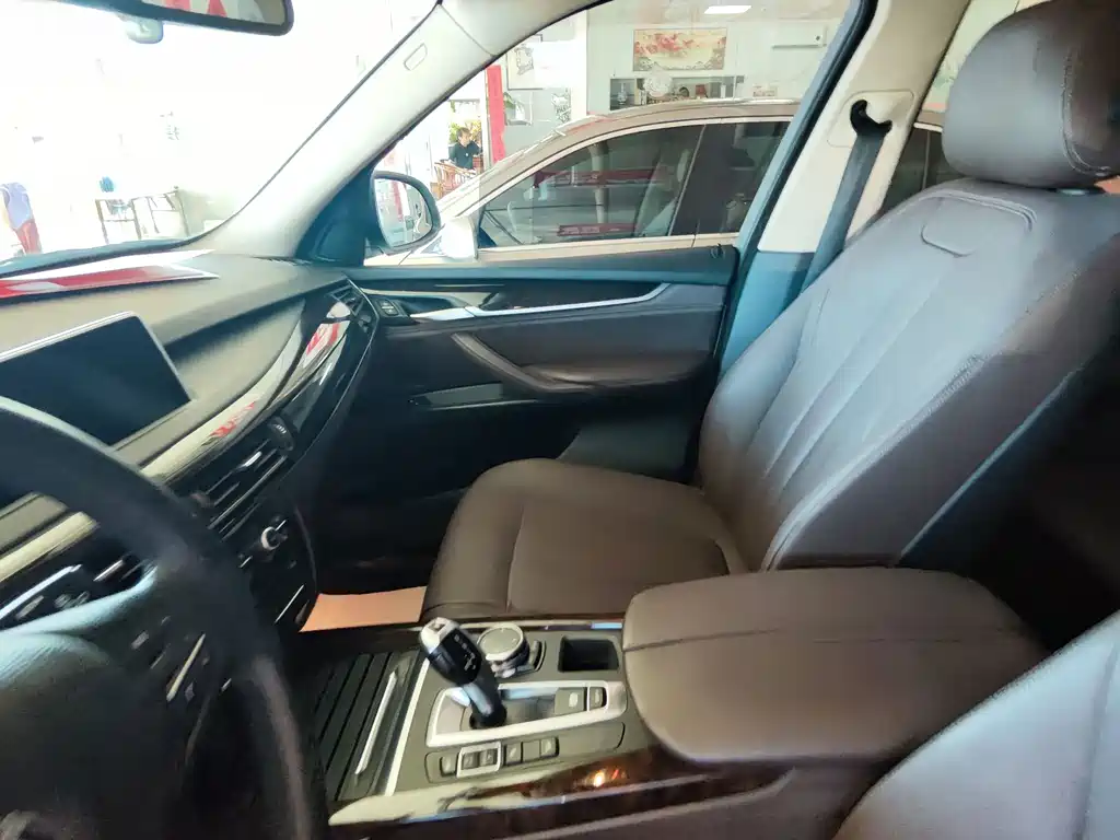 BMW X5 (Import) — миниатюра 7