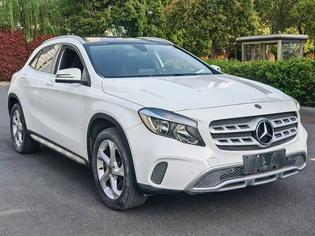 Mercedes-Benz GLA — миниатюра 2