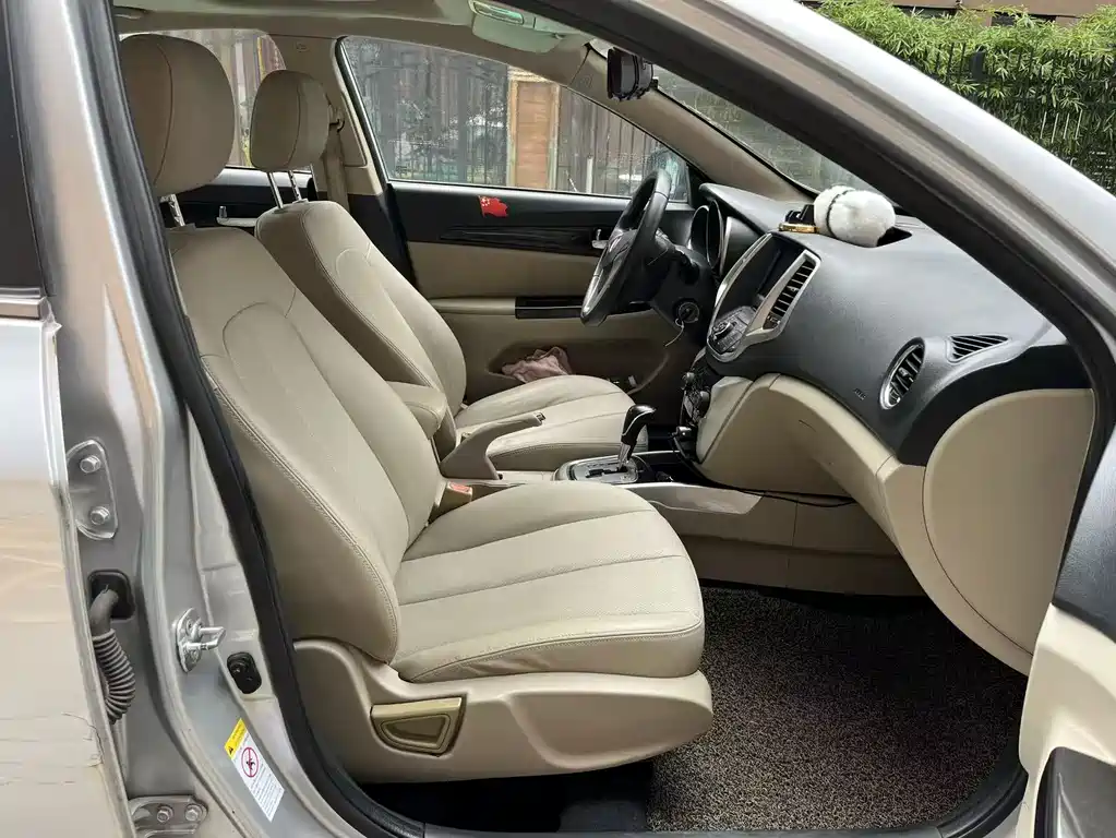 Changan Eado — миниатюра 9