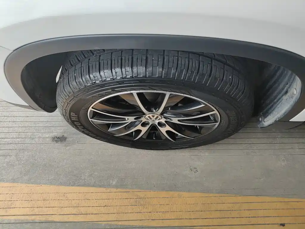 Volkswagen Tiguan — миниатюра 23