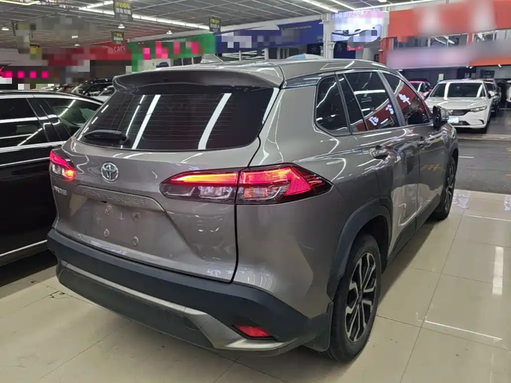 Toyota Frontlander — миниатюра 7