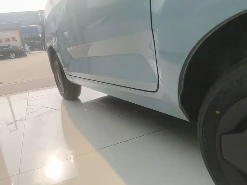 Wuling MINIEV — миниатюра 22