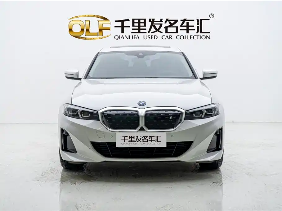 BMW i3 2022 eDrive 35 L