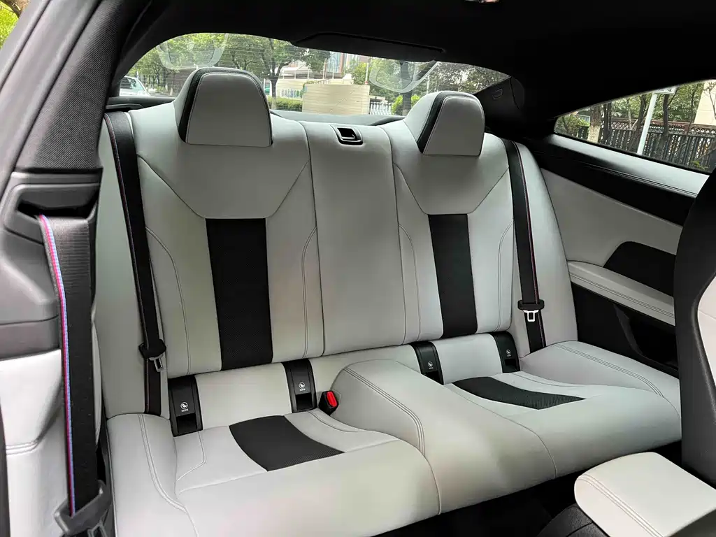 BMW M4 — миниатюра 8