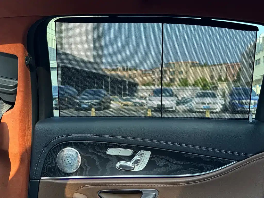 Mercedes-Benz E-Class — миниатюра 15