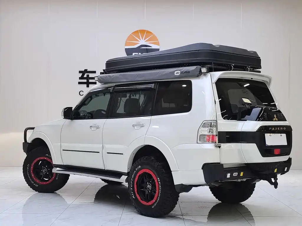 Mitsubishi V97 2019 3.8L GLS