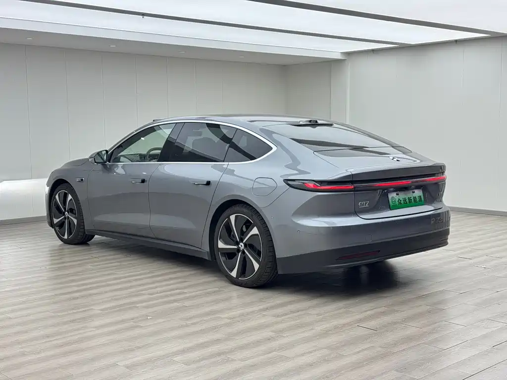 NIO NIO ET7