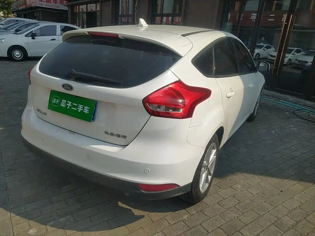 Ford Focus — миниатюра 7