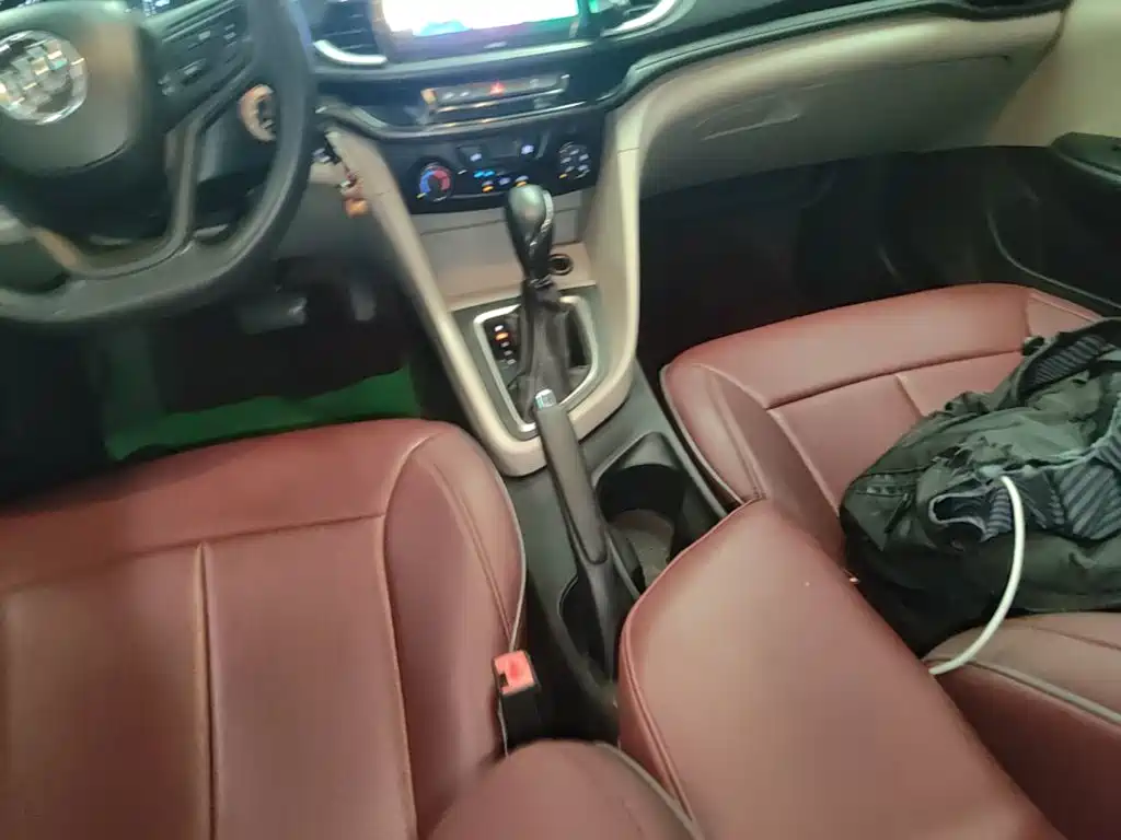 Buick Excelle — миниатюра 14