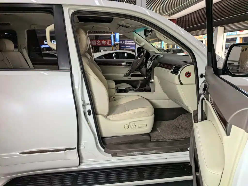Lexus GX — миниатюра 19