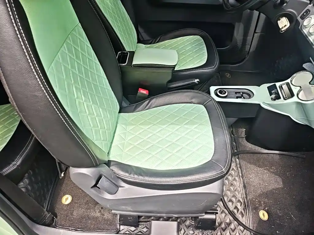 Wuling MINIEV — миниатюра 25