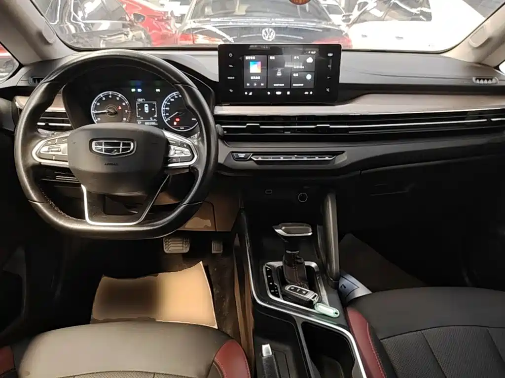 Geely Vision X3 — миниатюра 10