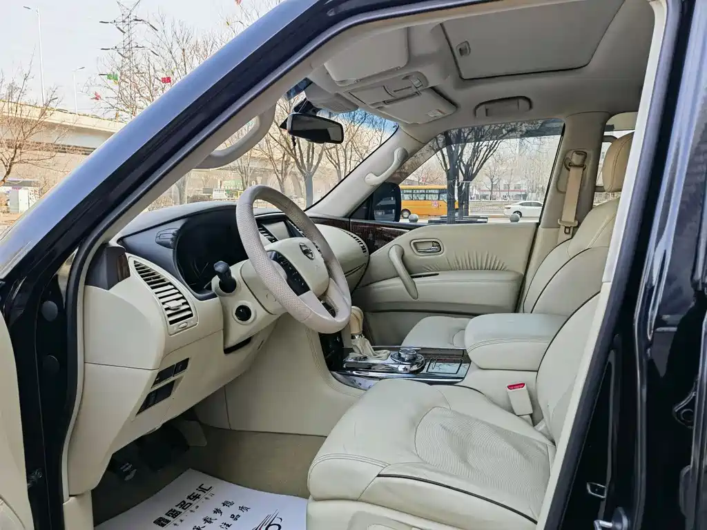 Nissan Patrol 2016 5.6L