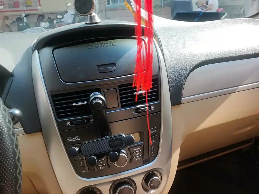 Buick Excelle — миниатюра 13