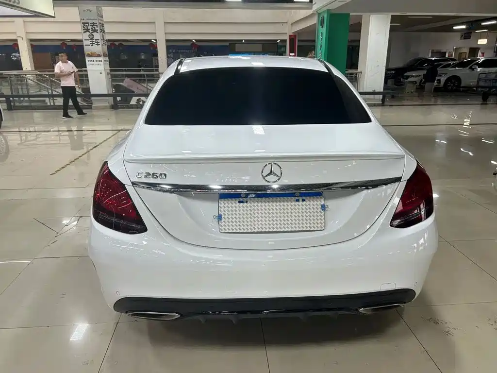 Mercedes-Benz C-Class — миниатюра 5