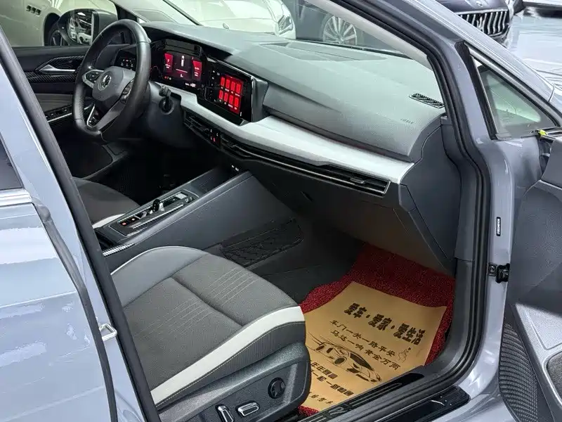 Volkswagen Golf — миниатюра 10