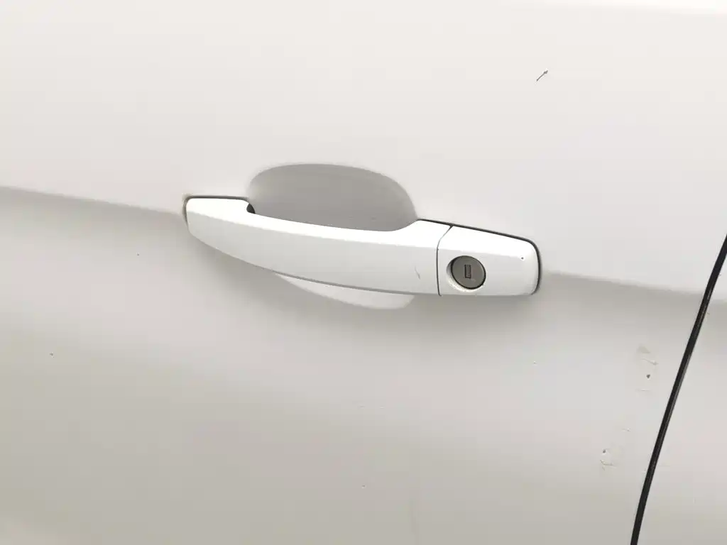 Chevrolet Sail — миниатюра 18