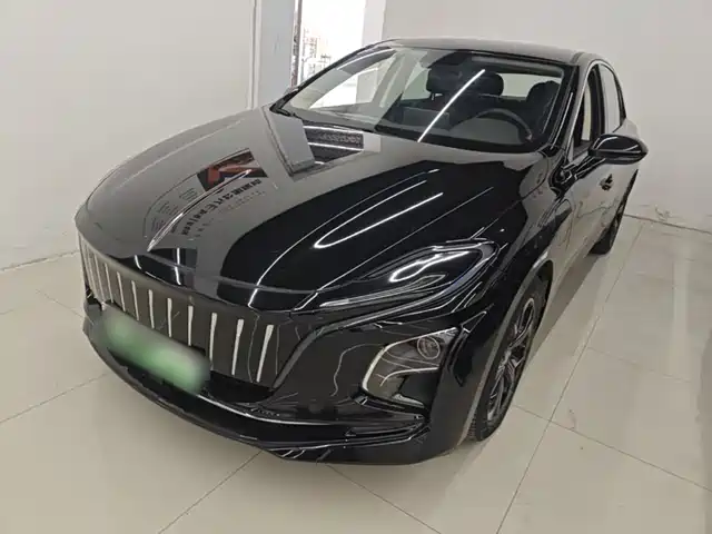 2024 Hongqi E-QM5